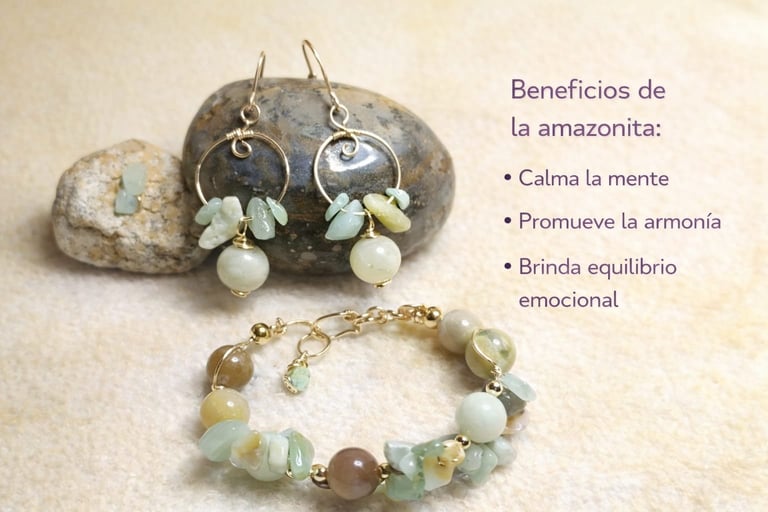 Amazonite jewelry set with earrings and bracelet displayed on stones, featuring benefits in Spanish: calms mind, promotes harmony, and brings emotional balance